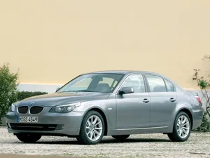 E61 (2007–2010)