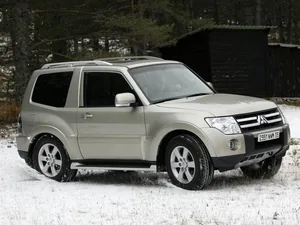 V90 (2006–2011)