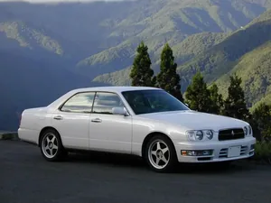 Y33 (1995–1997)