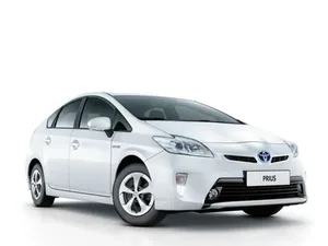 ZVW30 (2011–2016)